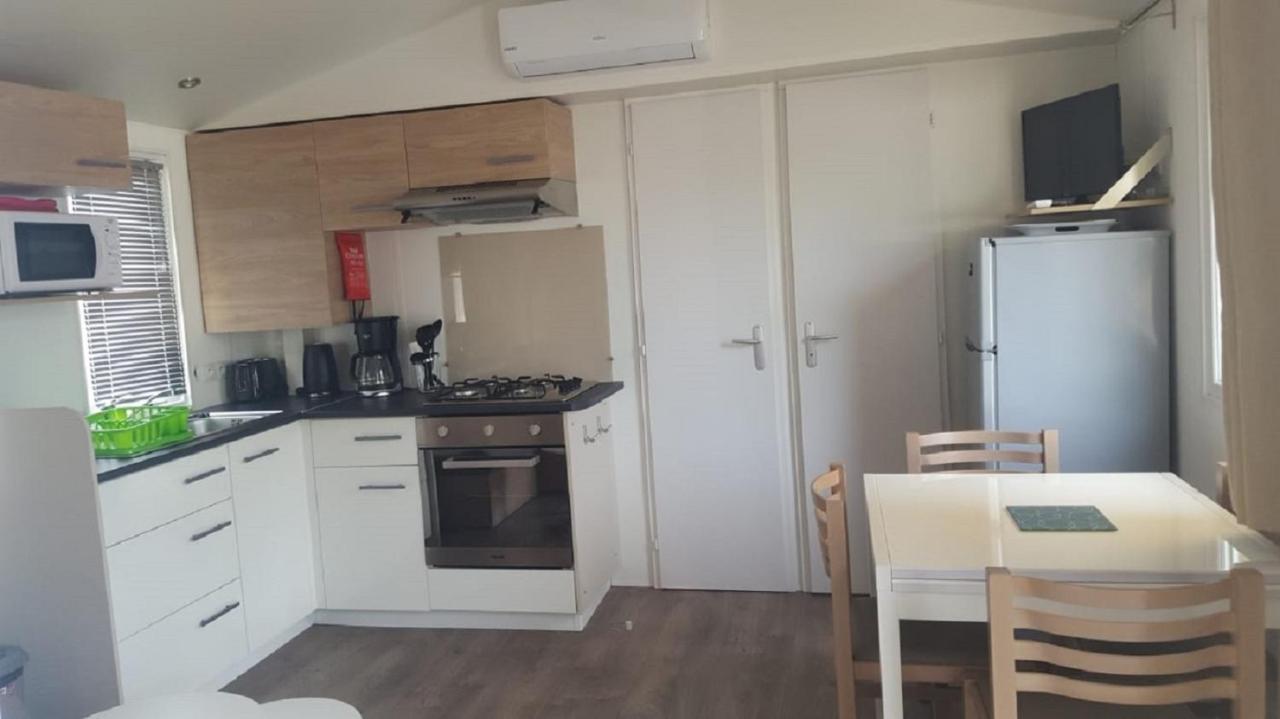 Mhvacances Louent Plusieurs Mobilhomes Dans Camping 4 Etoiles A 200M De La Plage Et Cure Thermale 카네트 외부 사진